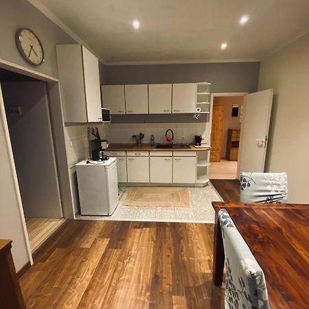 Flat For Up To 4 People In Dresden-Striesen Exterior foto